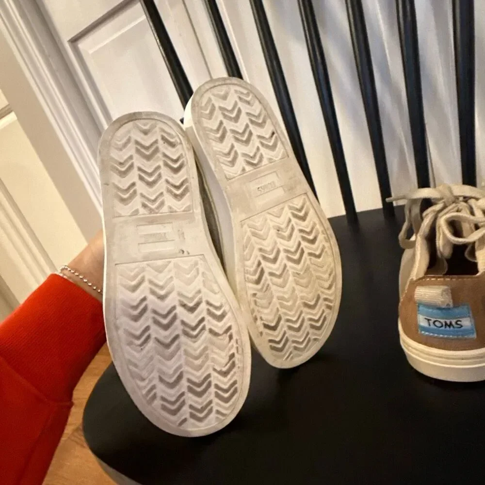 Boys Toms canvas lace up shoe bundle size 13